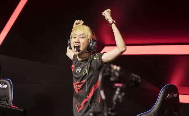 则显得令人 则显得令人