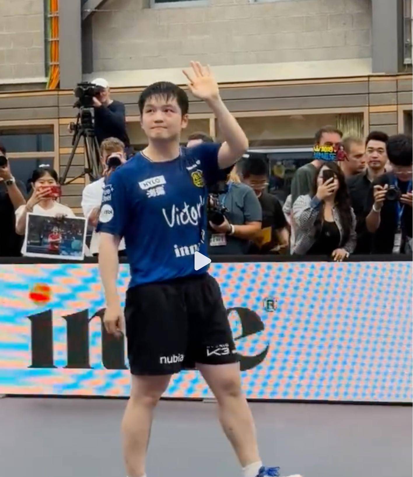 在强敌林立 在强敌林立